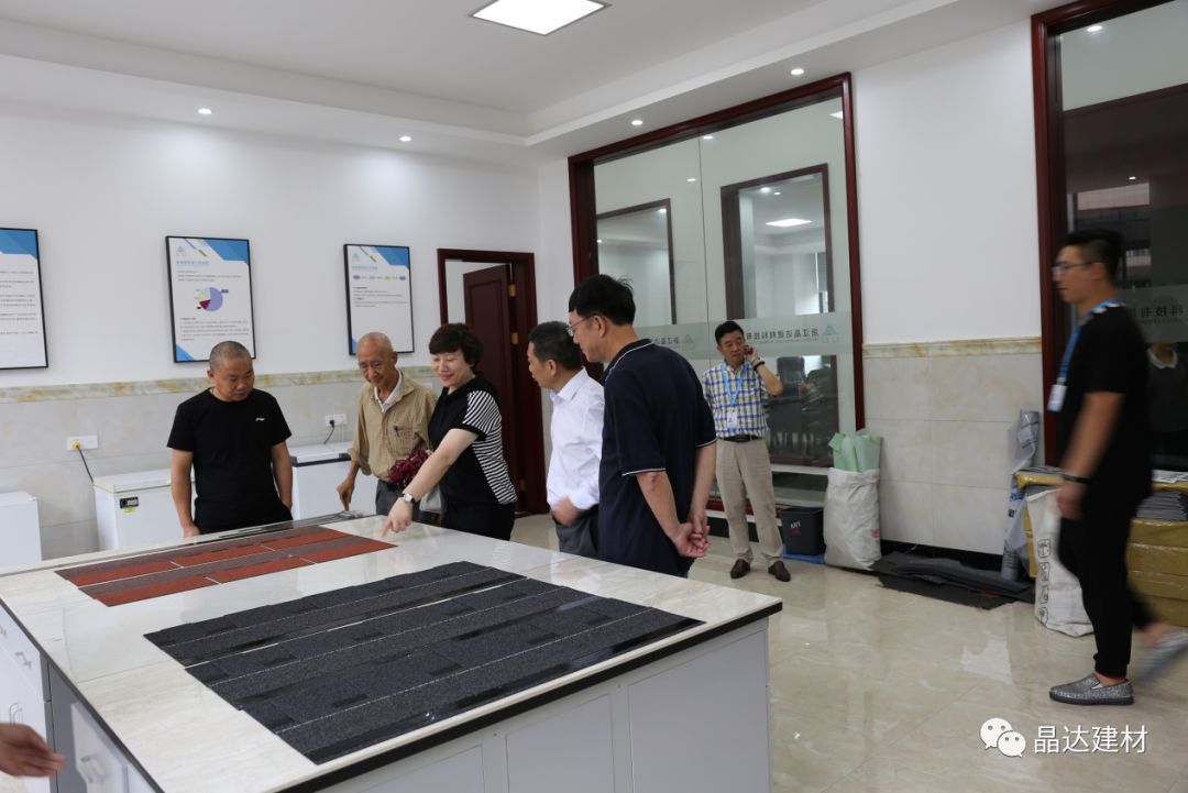 15833870976708417wM1.jpg 瀝青瓦5.jpg